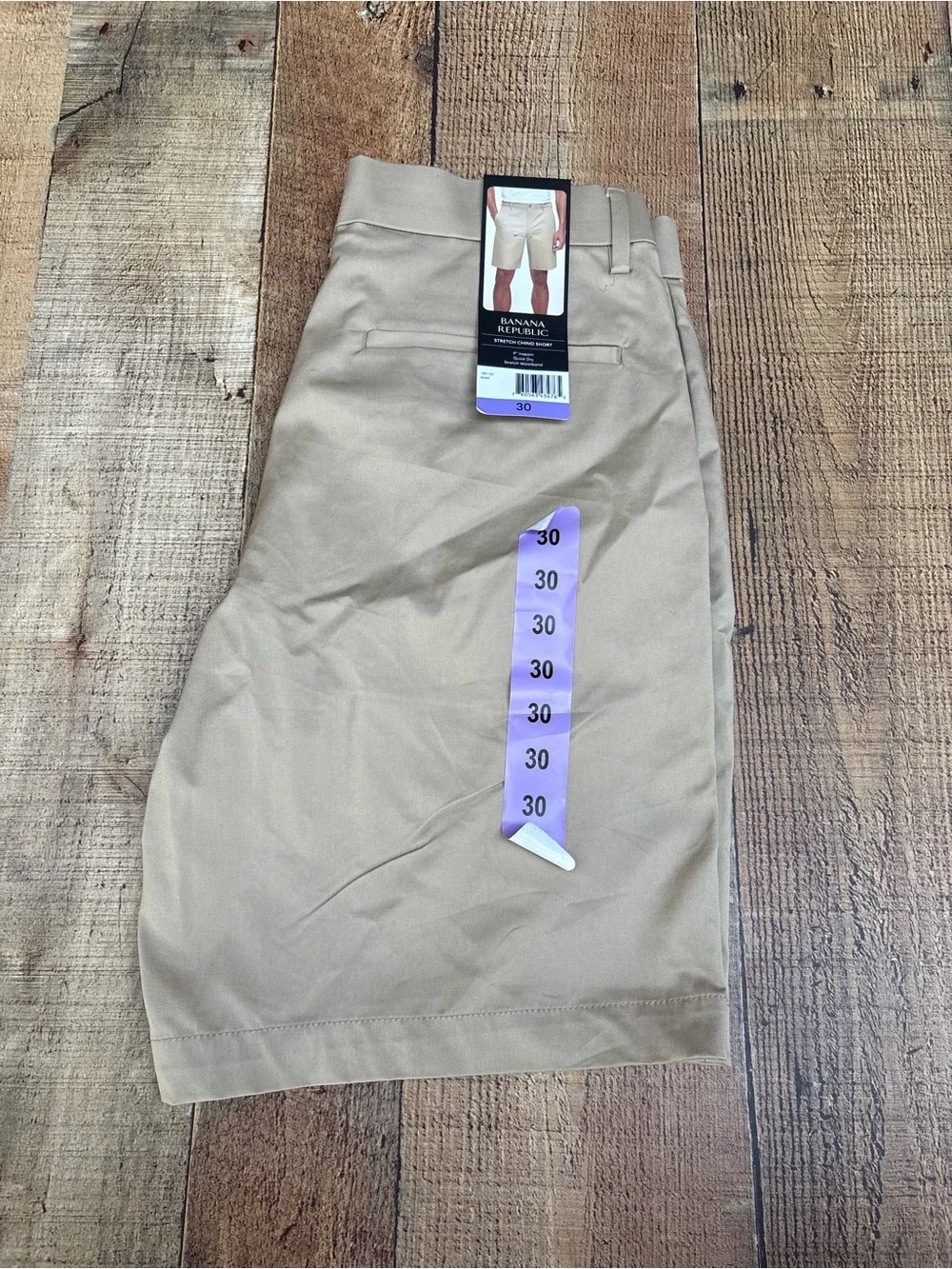 Banana Republic Men's Flat-Front Shorts in Light Khaki